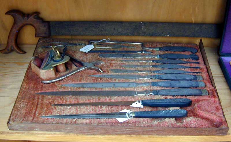 Ferri_anatomici_e_dissettori1